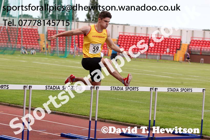 Hurdles, Northern Inter-County Schools, Gateshead International Stadum. Photo: David T. Hewitson/Sports for All Pics